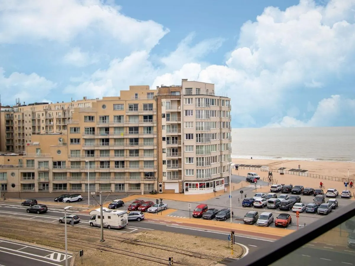 Sophisticated Apartment In Oostende Wiith A Sea View